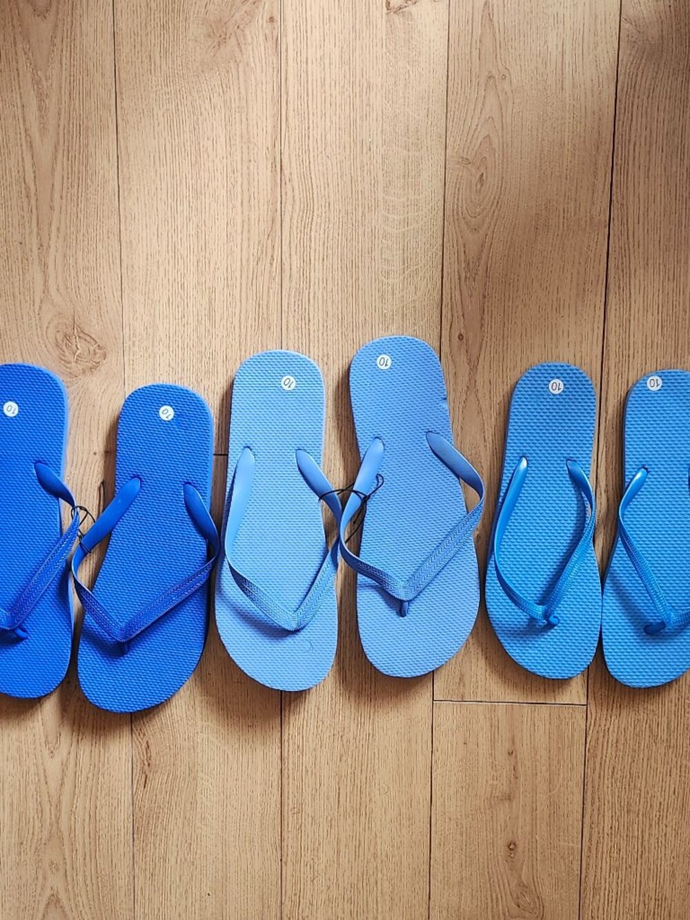 FLIP FLOP Lot of 3 Women's Size 10 in Shades of Blue